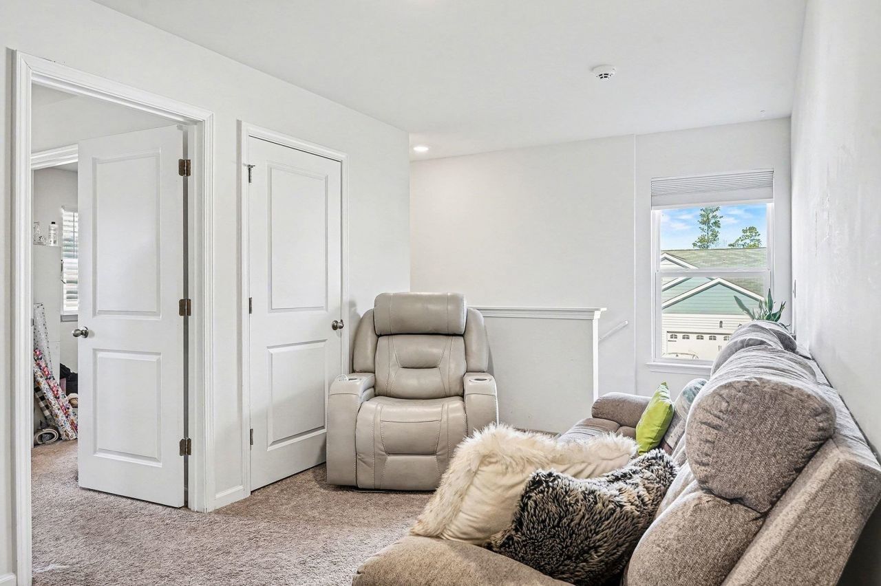 501 Hogwart Ln. Photo 15