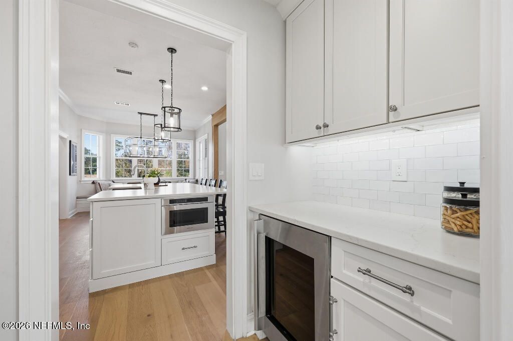 7956 Hollyridge Road, Jacksonville, FL 32256 Photo