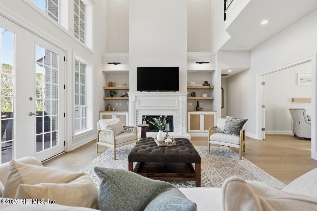 7956 Hollyridge Road, Jacksonville, FL 32256 Photo