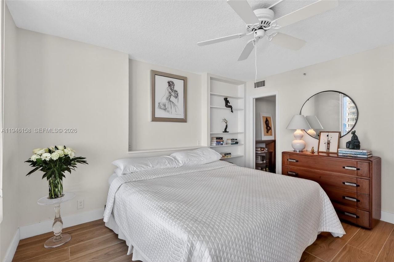 400 S Pointe Dr, Unit 1608, Miami Beach, FL 33139 Photo