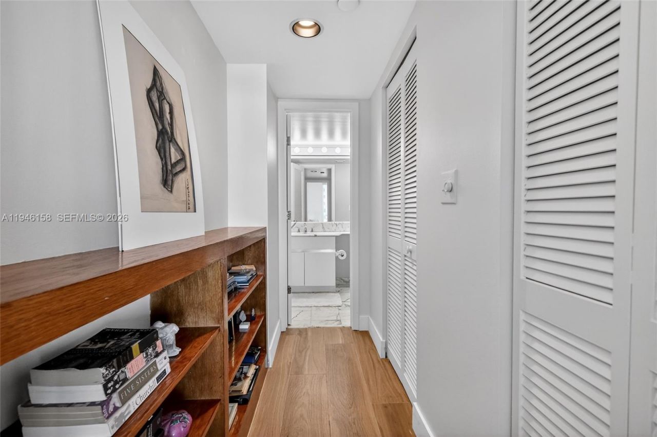 400 S Pointe Dr, Unit 1608, Miami Beach, FL 33139 Photo