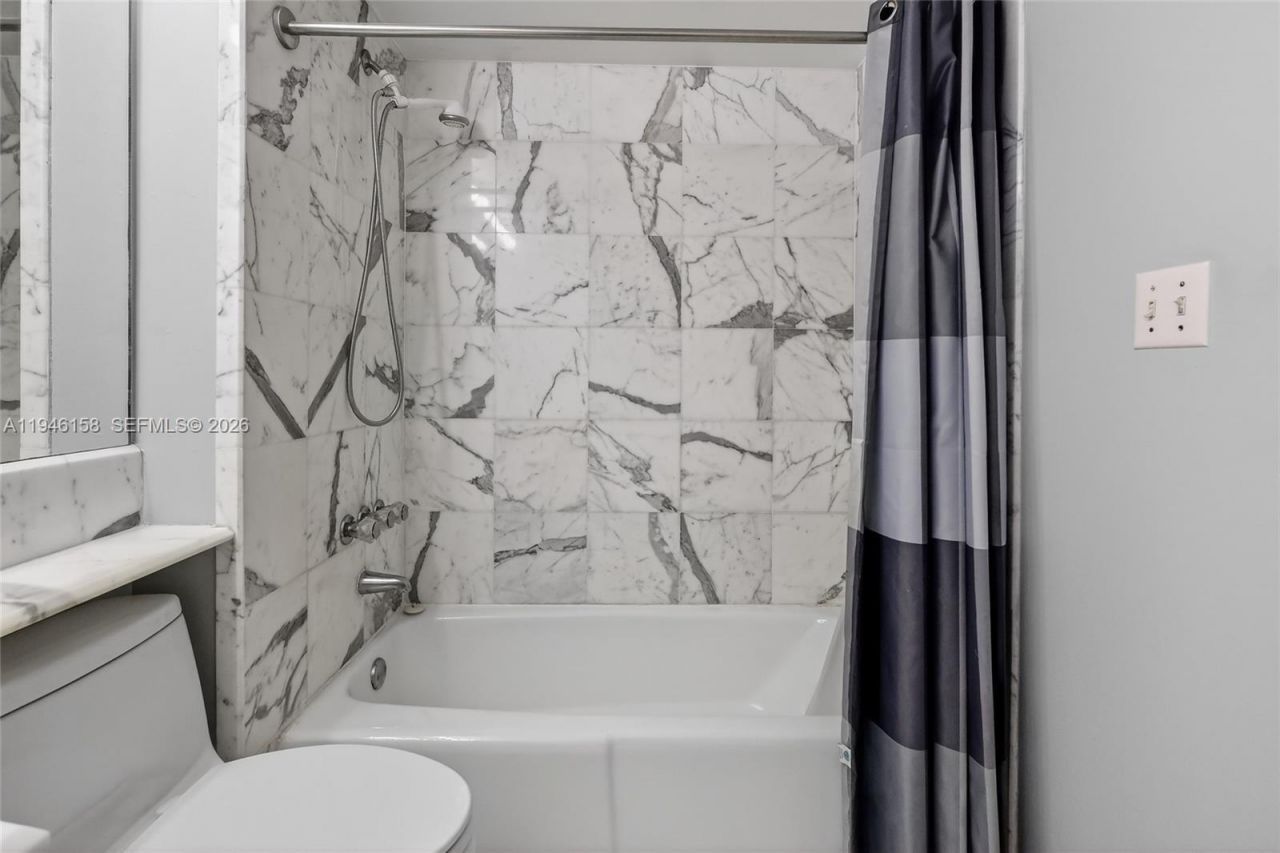 400 S Pointe Dr, Unit 1608, Miami Beach, FL 33139 Photo