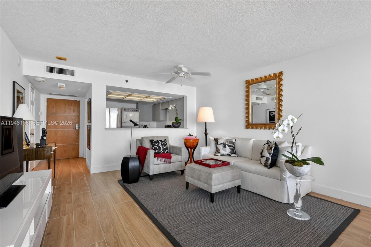 400 S Pointe Dr, Unit 1608, Miami Beach, FL 33139 Photo