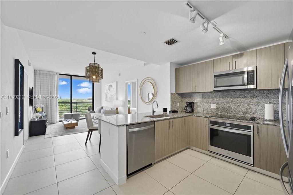 5350 NW 84th Ave , Unit 505, Doral, FL 33166 Photo