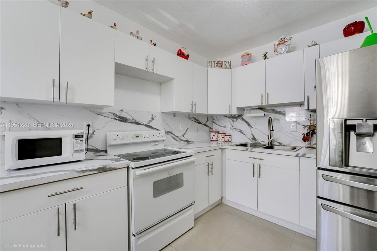 860 SE 7th Ave , Hialeah, FL 33010 Photo