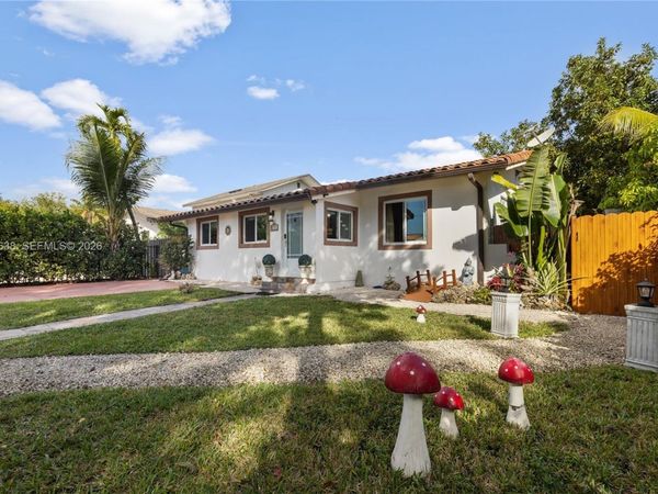 4331 SW 7th St, Miami, FL 33134