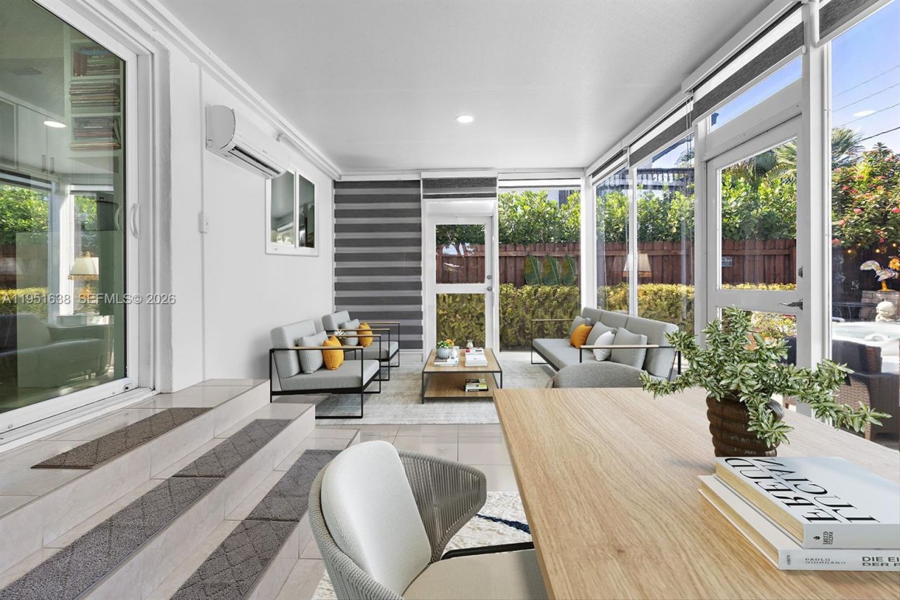 4331 SW 7th St, Miami, FL 33134 Photo