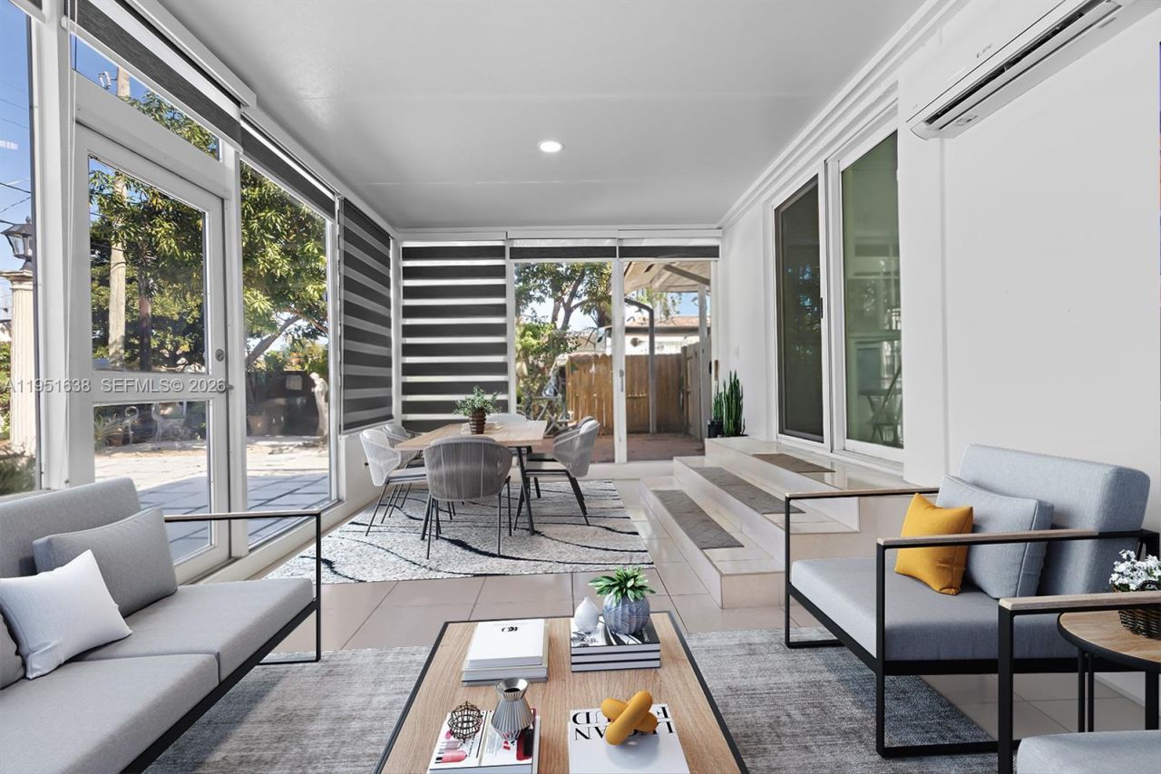 4331 SW 7th St, Miami, FL 33134 Photo