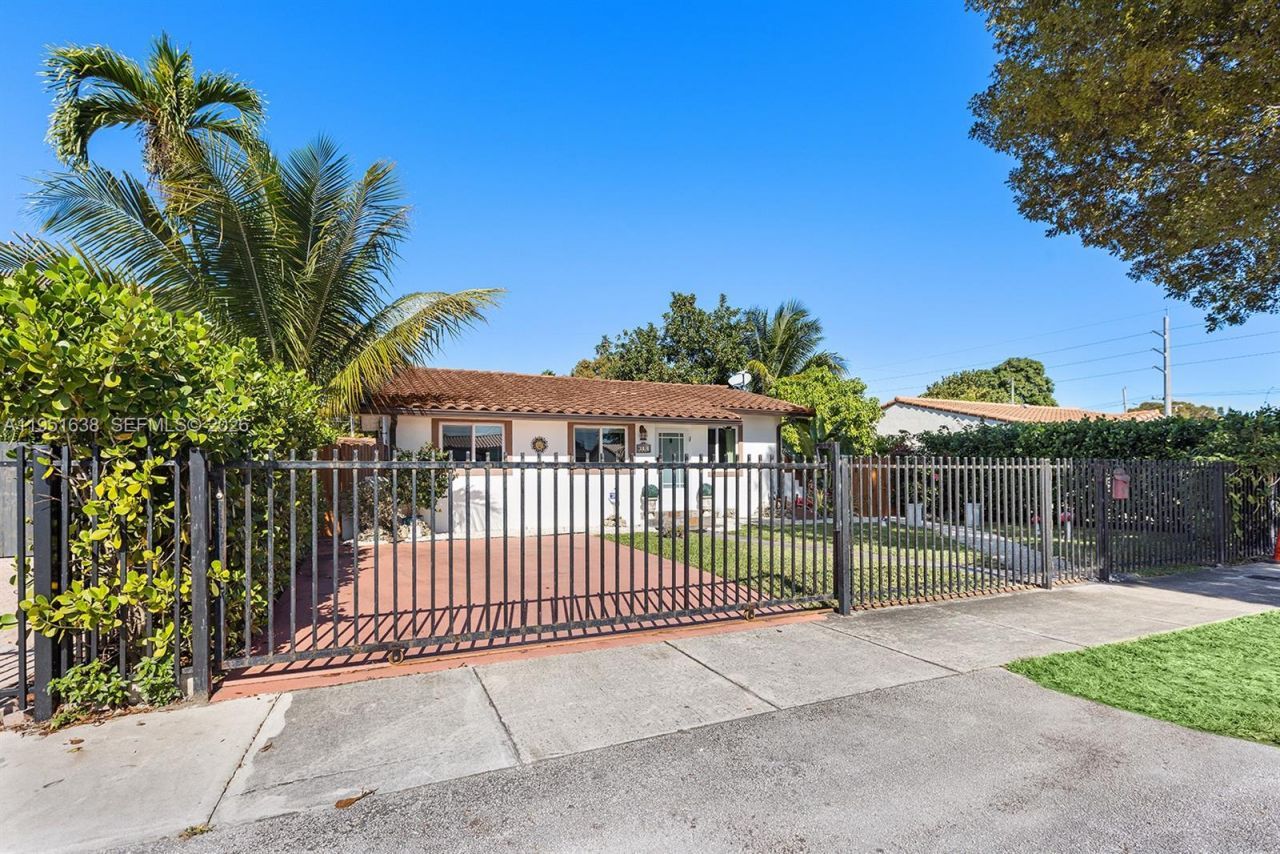 4331 SW 7th St, Miami, FL 33134 Photo