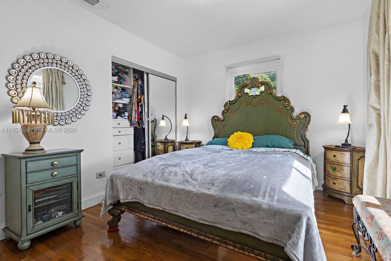 4331 SW 7th St, Miami, FL 33134 Photo