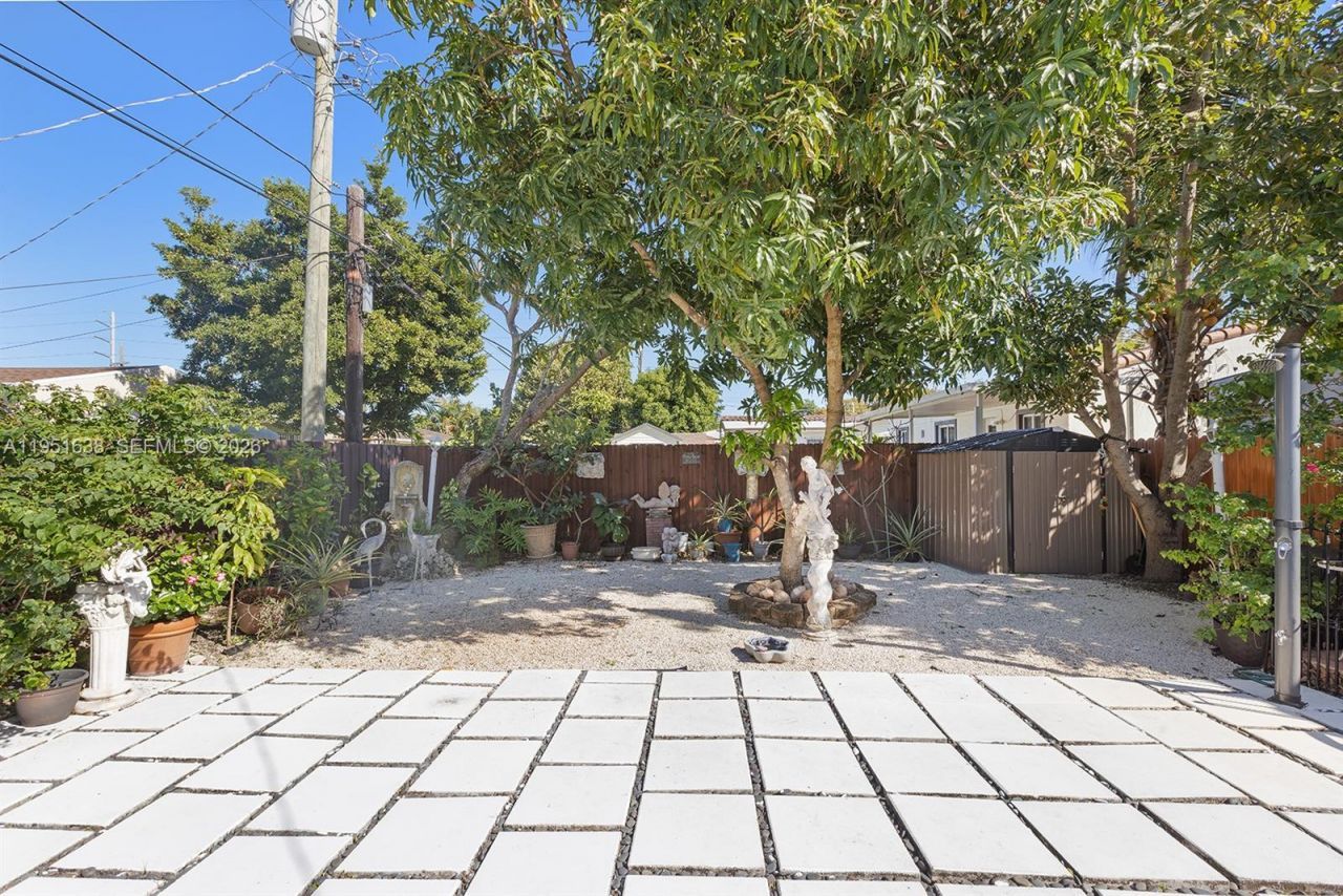 4331 SW 7th St, Miami, FL 33134 Photo