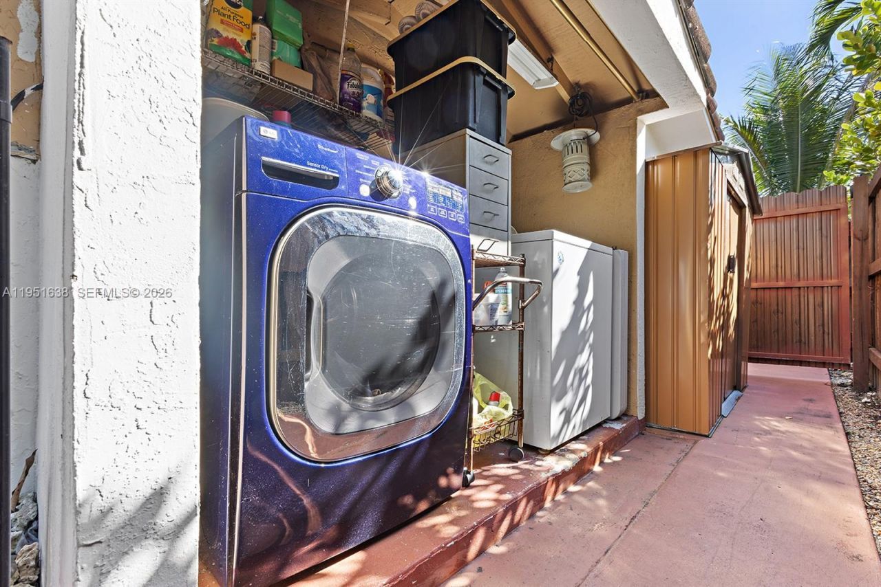 4331 SW 7th St, Miami, FL 33134 Photo