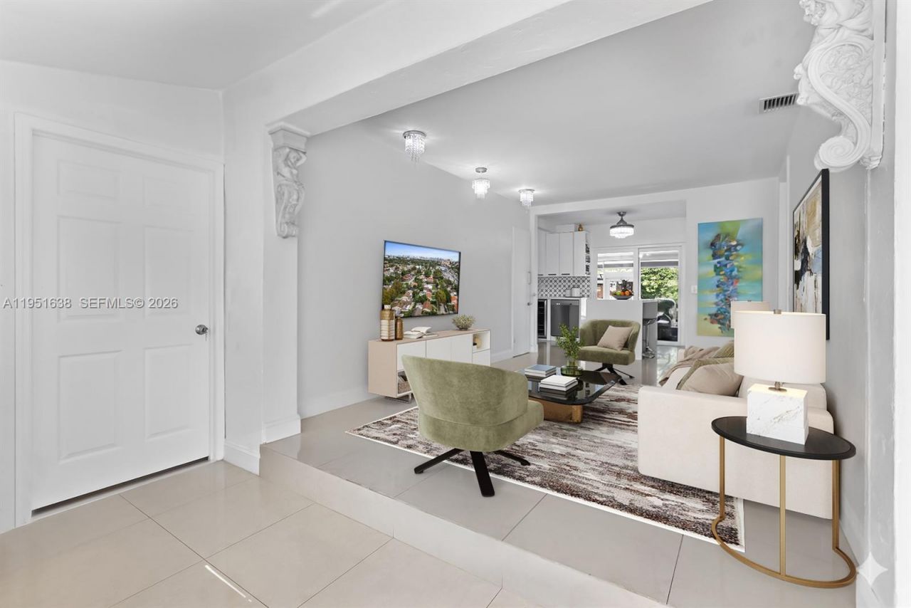 4331 SW 7th St, Miami, FL 33134 Photo