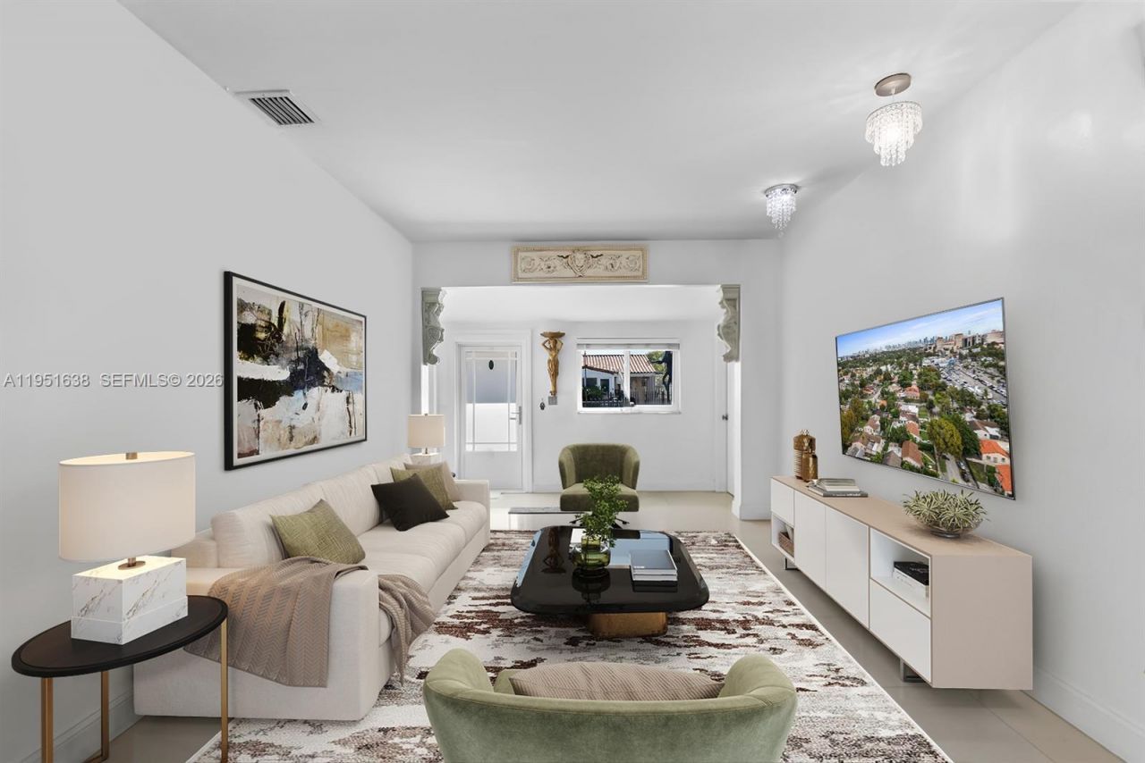 4331 SW 7th St, Miami, FL 33134 Photo