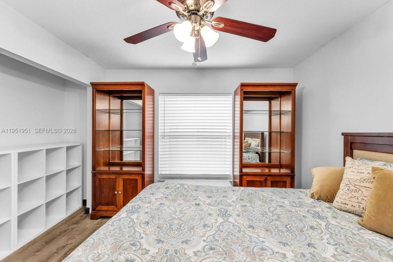 8974 SW 212th Ln , Cutler Bay, FL 33189 Photo