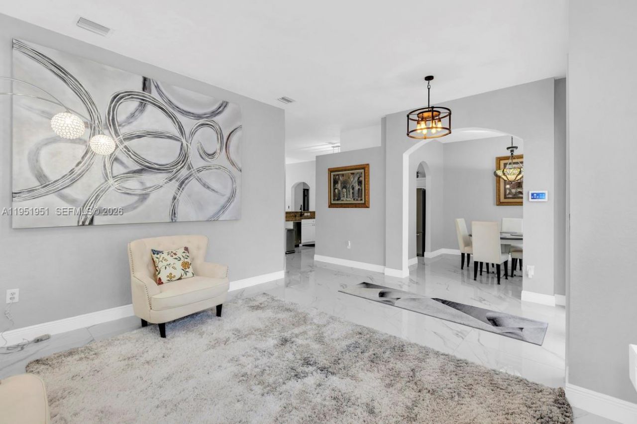 8974 SW 212th Ln , Cutler Bay, FL 33189 Photo