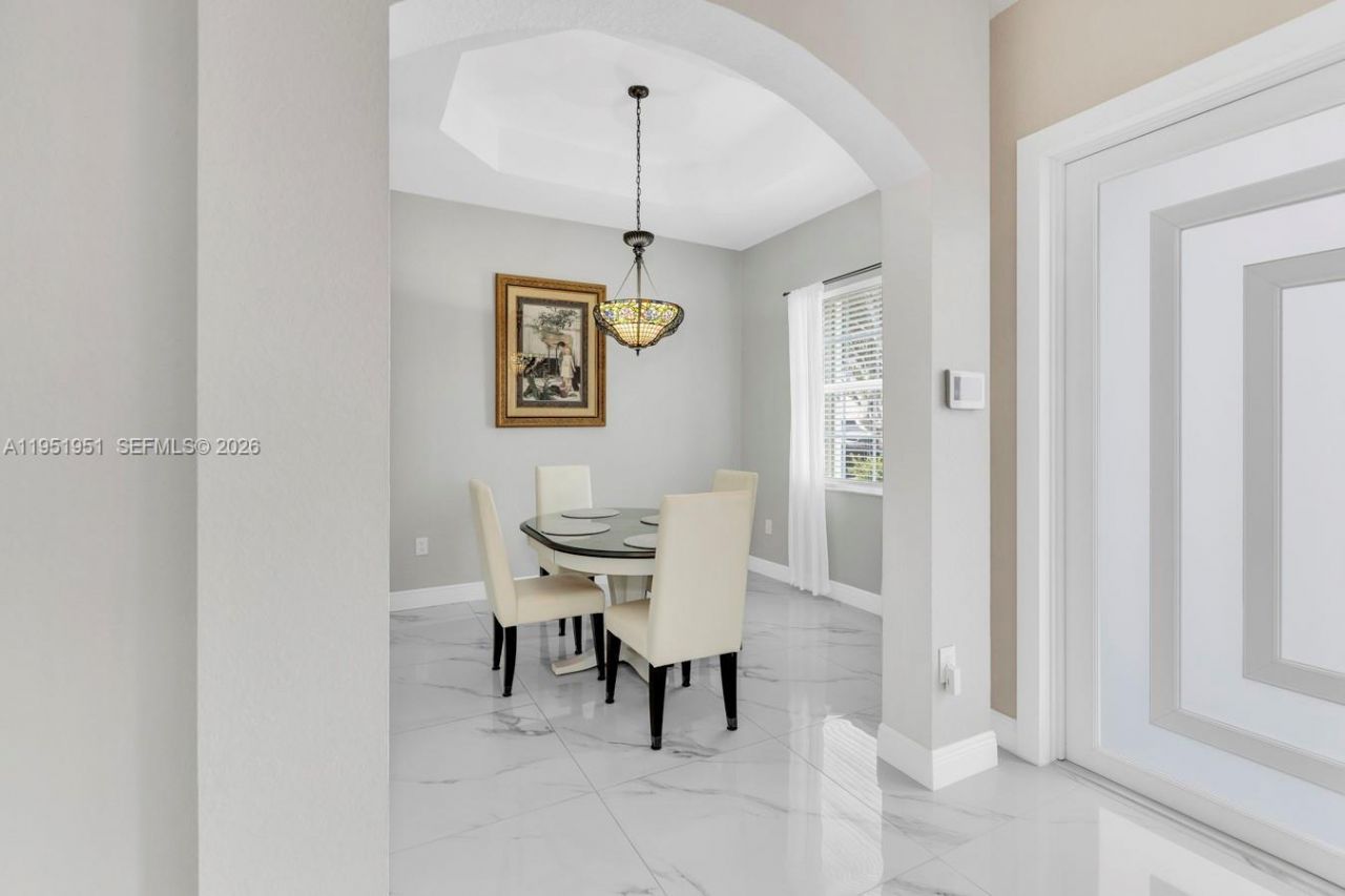 8974 SW 212th Ln , Cutler Bay, FL 33189 Photo