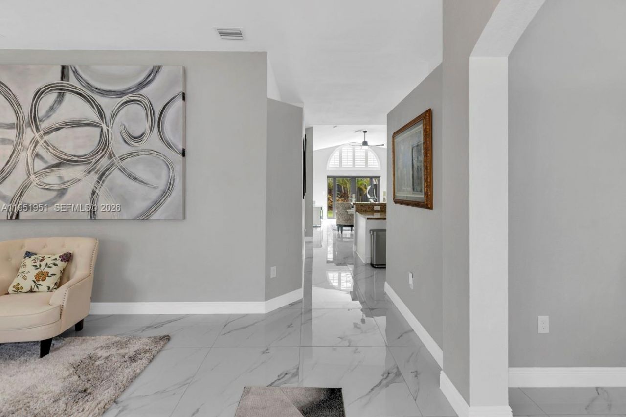 8974 SW 212th Ln , Cutler Bay, FL 33189 Photo