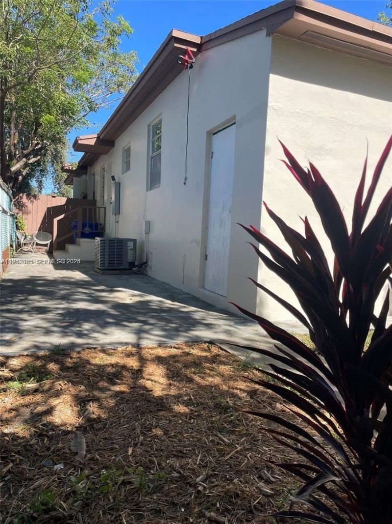 1790 NW 19th St, Miami, FL 33125 Photo