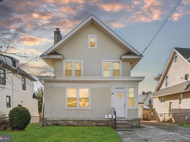 272 BURMONT ROAD, Unit 2, DREXEL HILL, PA 19026