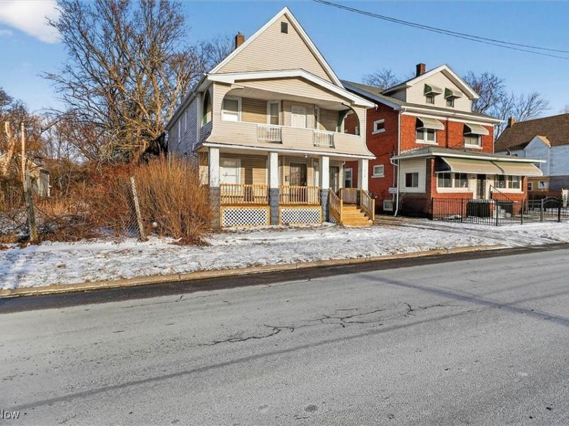 1115 Ansel Road, Cleveland, OH 44108 Photo 2