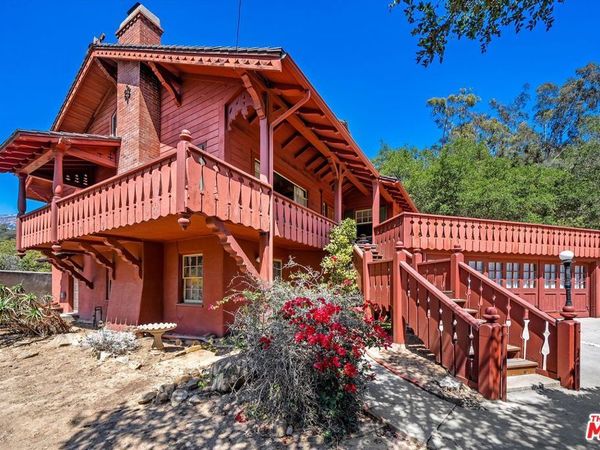 1060 Tremonto Road, Santa Barbara, CA 93103