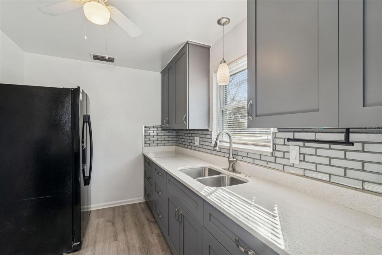 2900 49th Street N, Saint Petersburg, FL 33710 Photo