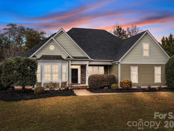 6603 Havencrest Drive, Denver, NC 28037