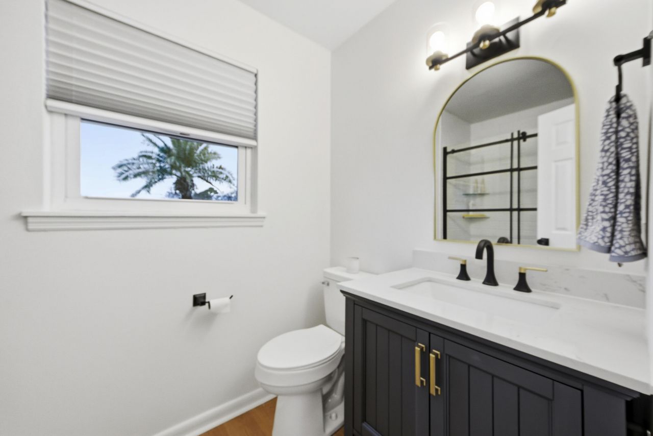 415 Parkdale Drive Photo 17