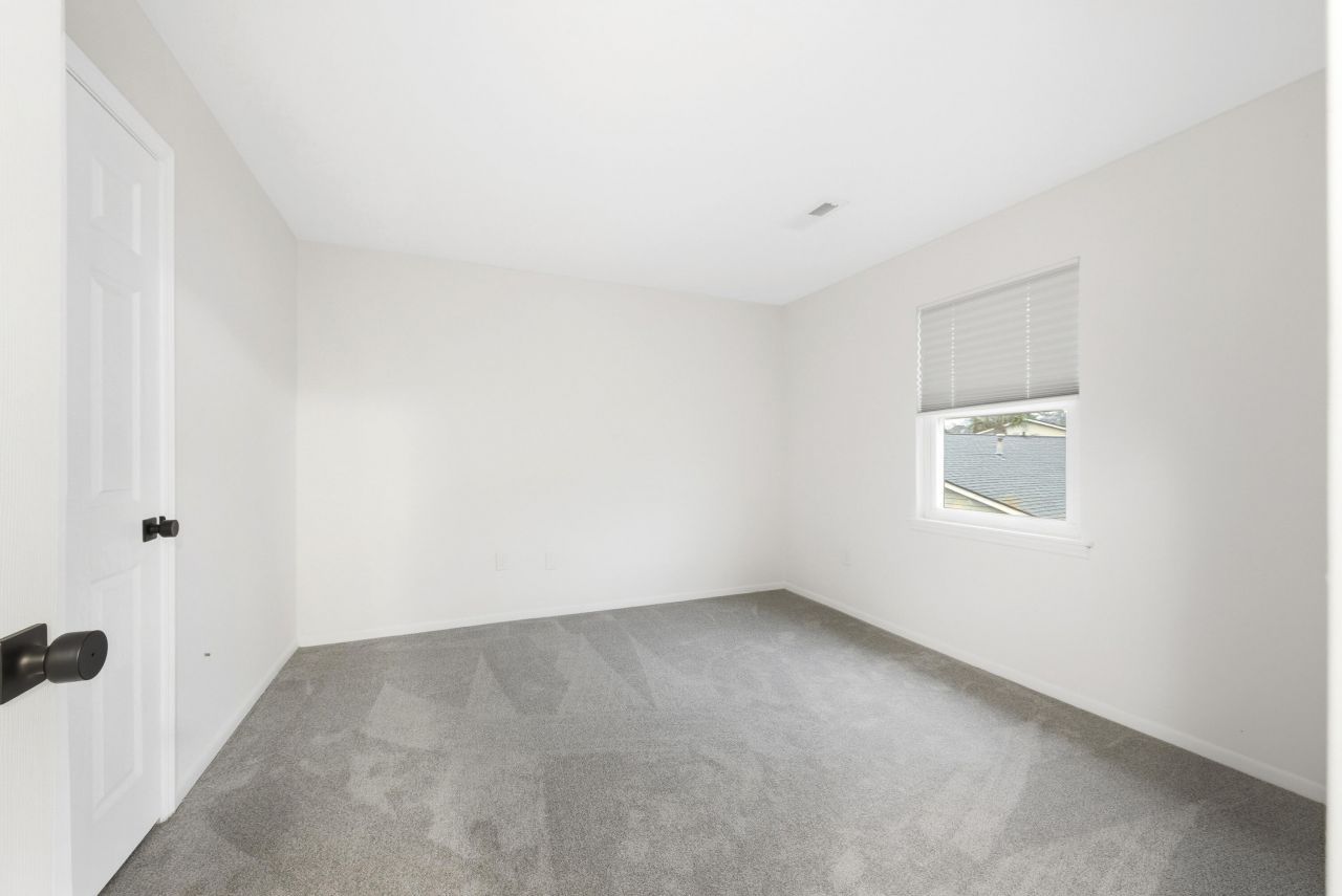 415 Parkdale Drive Photo 19