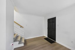 415 Parkdale Drive photo 4