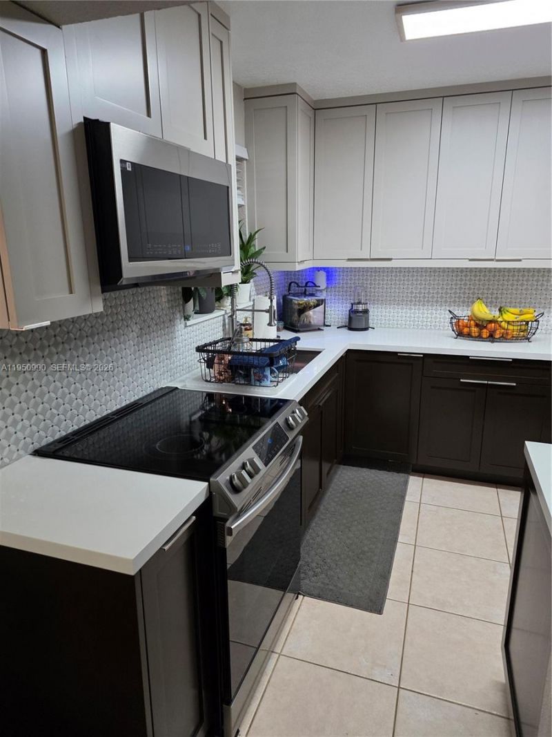 5865 W 13 Avenue, Hialeah, FL 33012 Photo