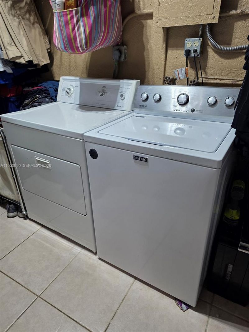 5865 W 13 Avenue, Hialeah, FL 33012 Photo