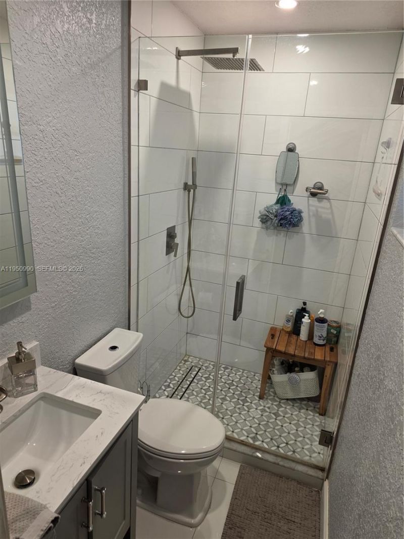 5865 W 13 Avenue, Hialeah, FL 33012 Photo