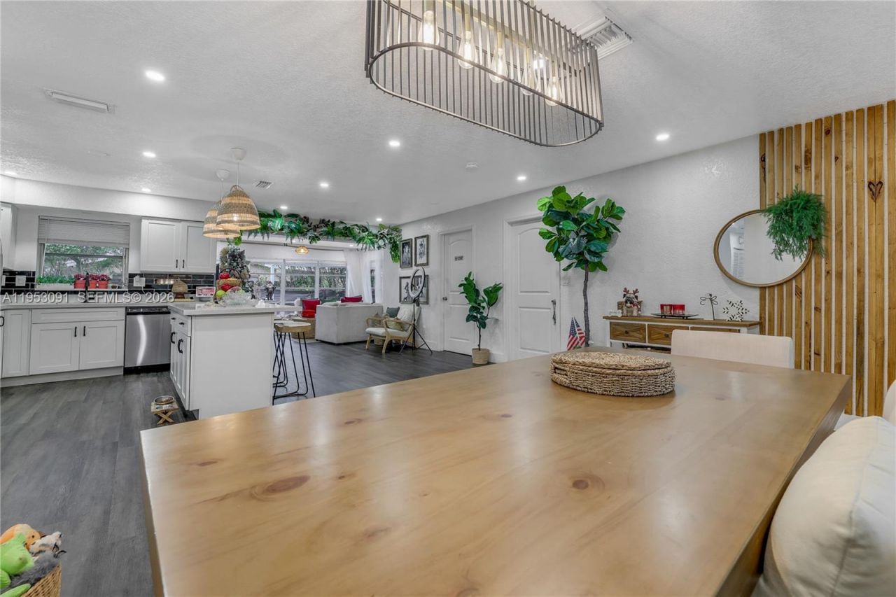 5712 Monroe St , Hollywood, FL 33023 Photo