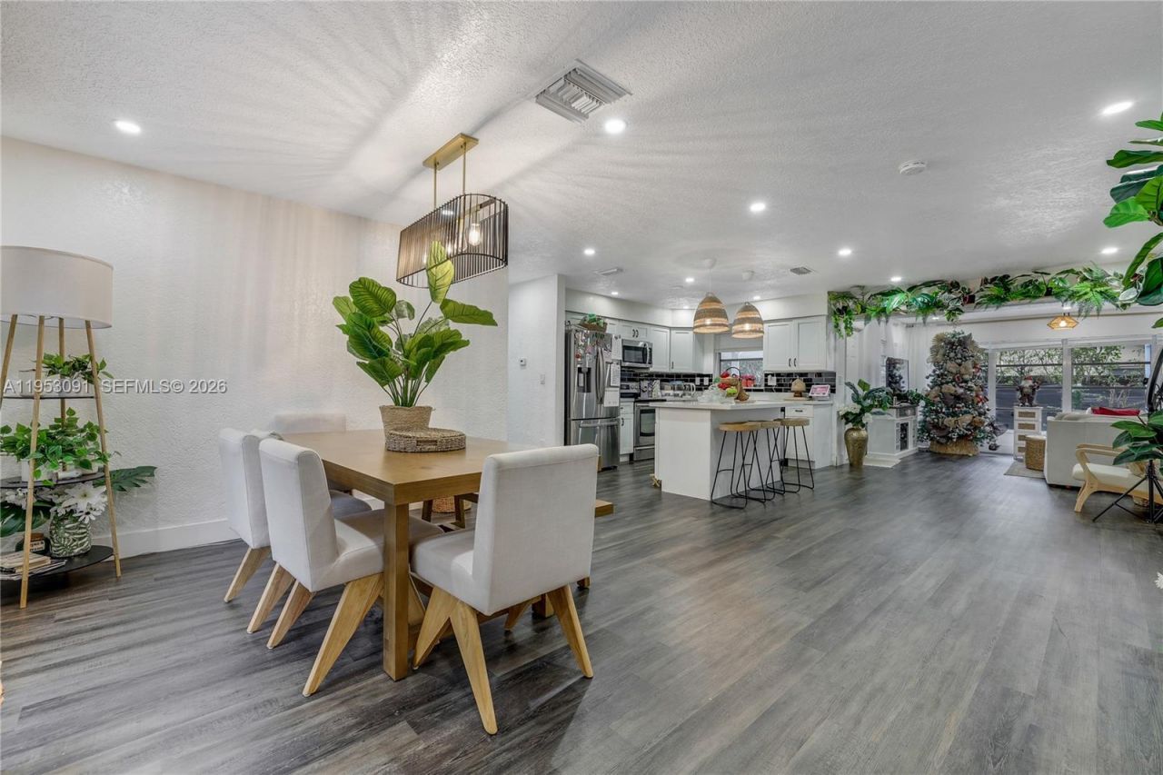 5712 Monroe St , Hollywood, FL 33023 Photo