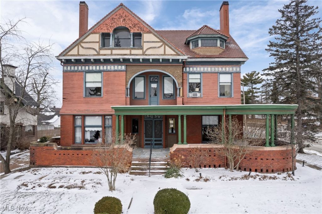 1435 Market Avenue N, Canton, OH 44714 Main Photo