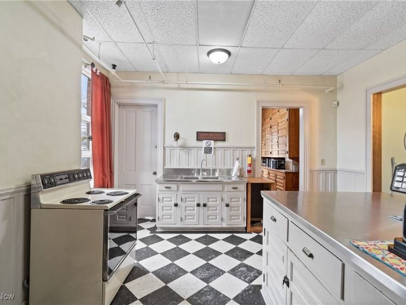 1435 Market Avenue N, Canton, OH 44714 Photo 16