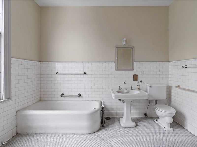 1435 Market Avenue N, Canton, OH 44714 Photo 36