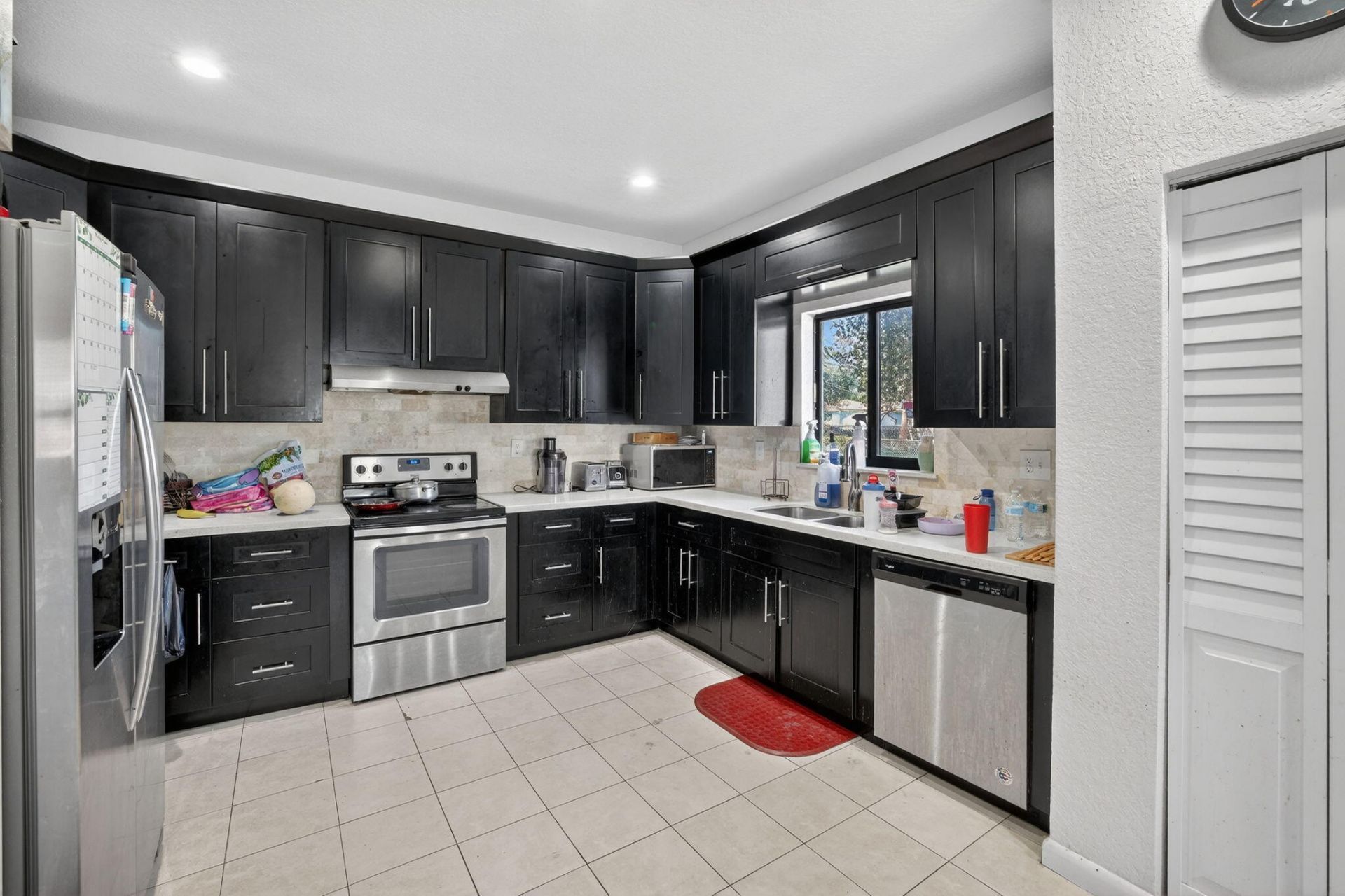 205 NW 27th Terrace, Fort Lauderdale, FL 33311 Photo