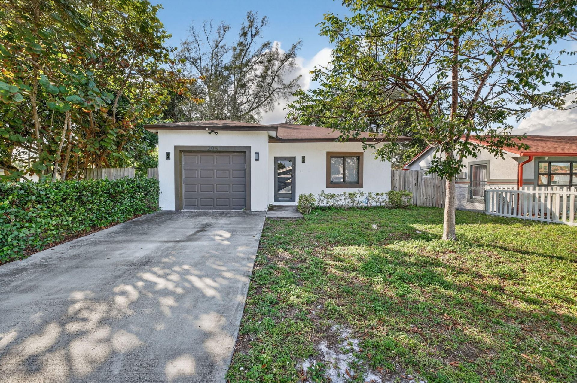 205 NW 27th Terrace, Fort Lauderdale, FL 33311 Photo