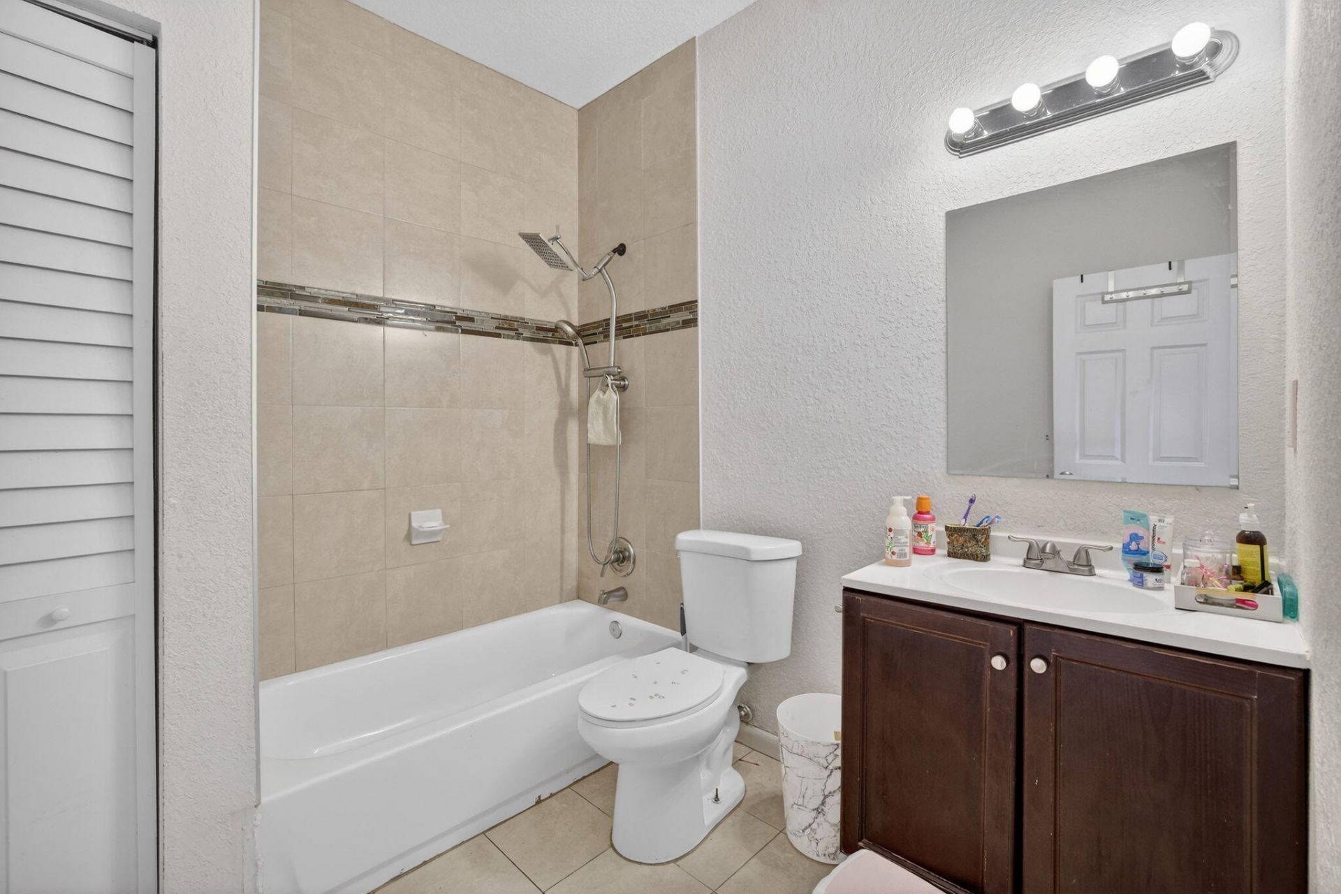 205 NW 27th Terrace, Fort Lauderdale, FL 33311 Photo