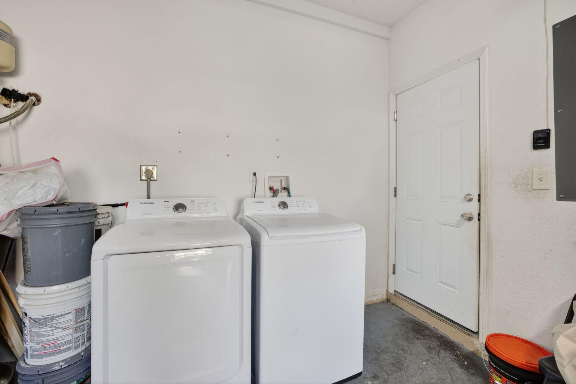 205 NW 27th Terrace, Fort Lauderdale, FL 33311 Photo