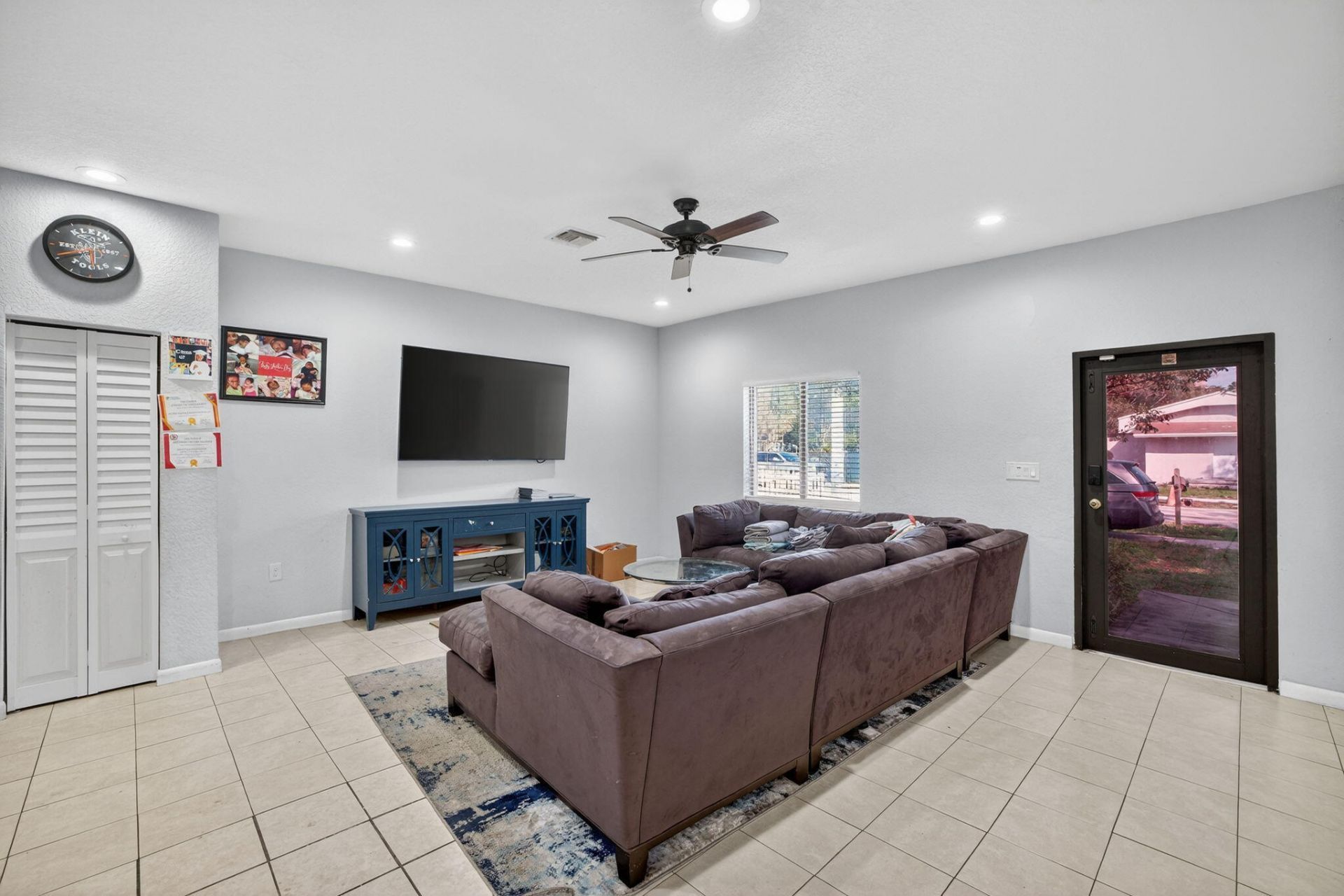 205 NW 27th Terrace, Fort Lauderdale, FL 33311 Photo