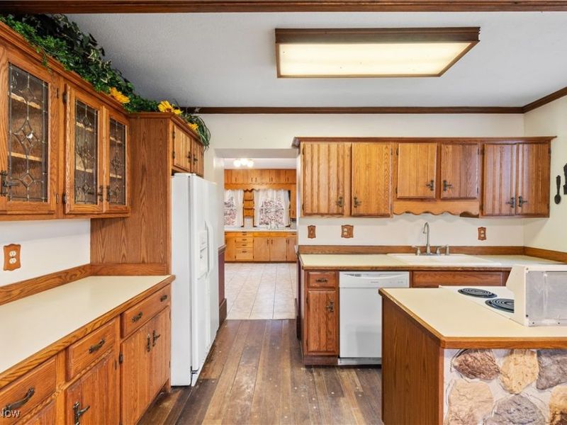 5147 Bluebird Road NW, Malvern, OH 44644 Photo 13