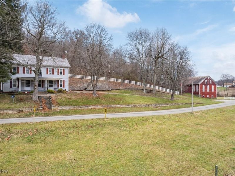 5147 Bluebird Road NW, Malvern, OH 44644 Photo 4