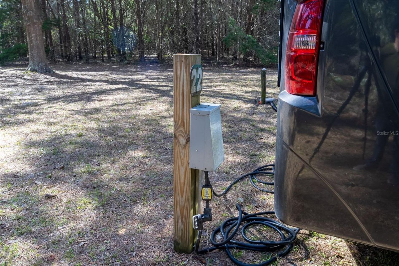 8350 NW 77th Place, Chiefland, FL 32626 Photo