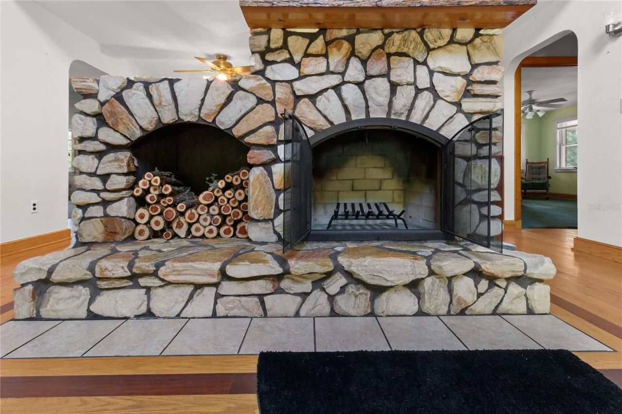 8350 NW 77th Place, Chiefland, FL 32626 Photo