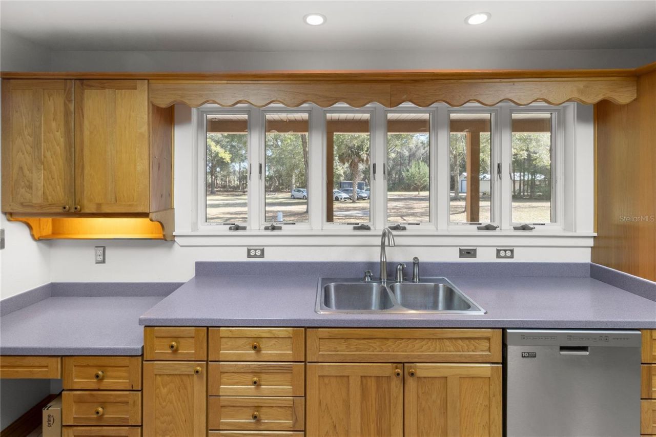 8350 NW 77th Place, Chiefland, FL 32626 Photo