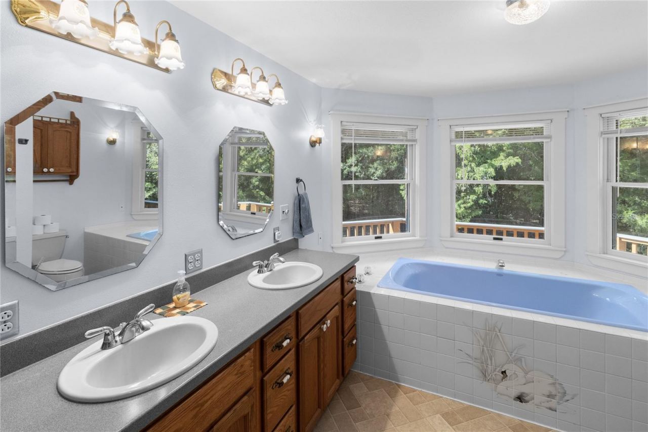 8350 NW 77th Place, Chiefland, FL 32626 Photo